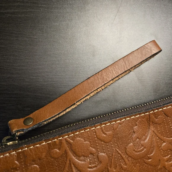 Patricia Nash Cassini Tooled Leather Wristlet Clutch Florence Brown - Picture 7 of 9